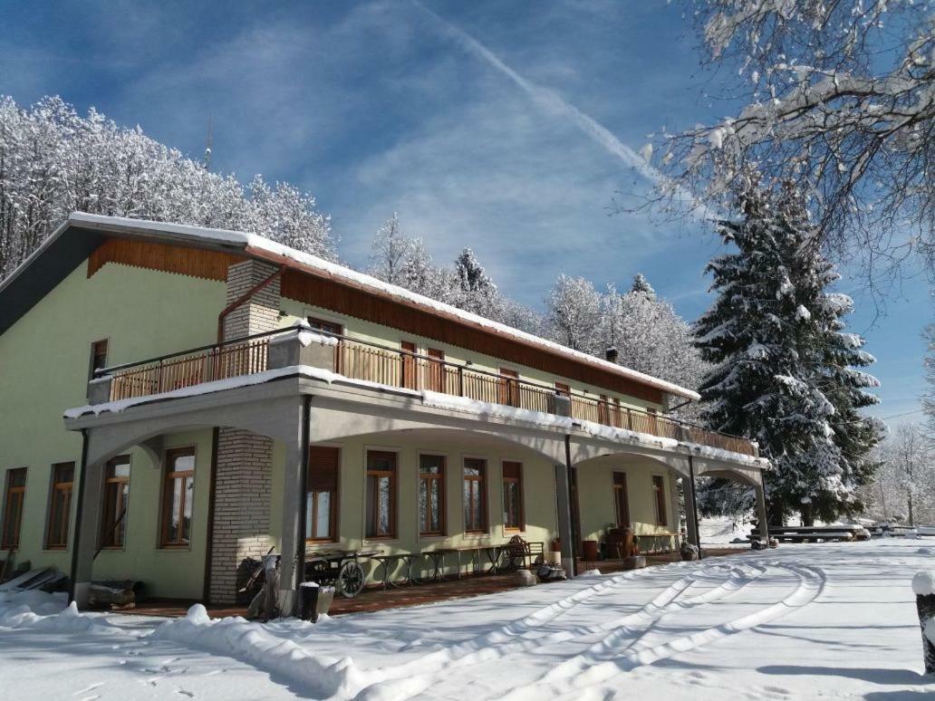 Alojamento de Turismo Selvagem Damarco Turistico Schio